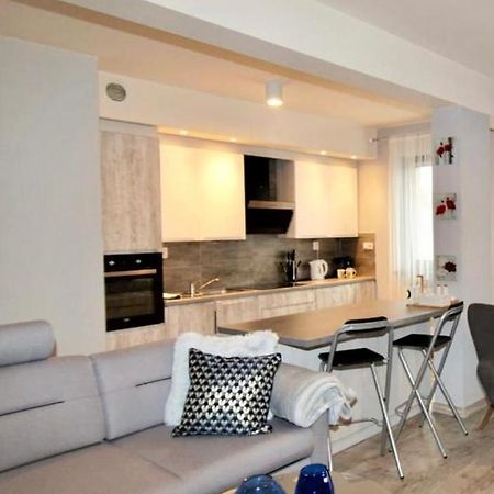 Apartament Lilla Jelenia Gora Bagian luar foto