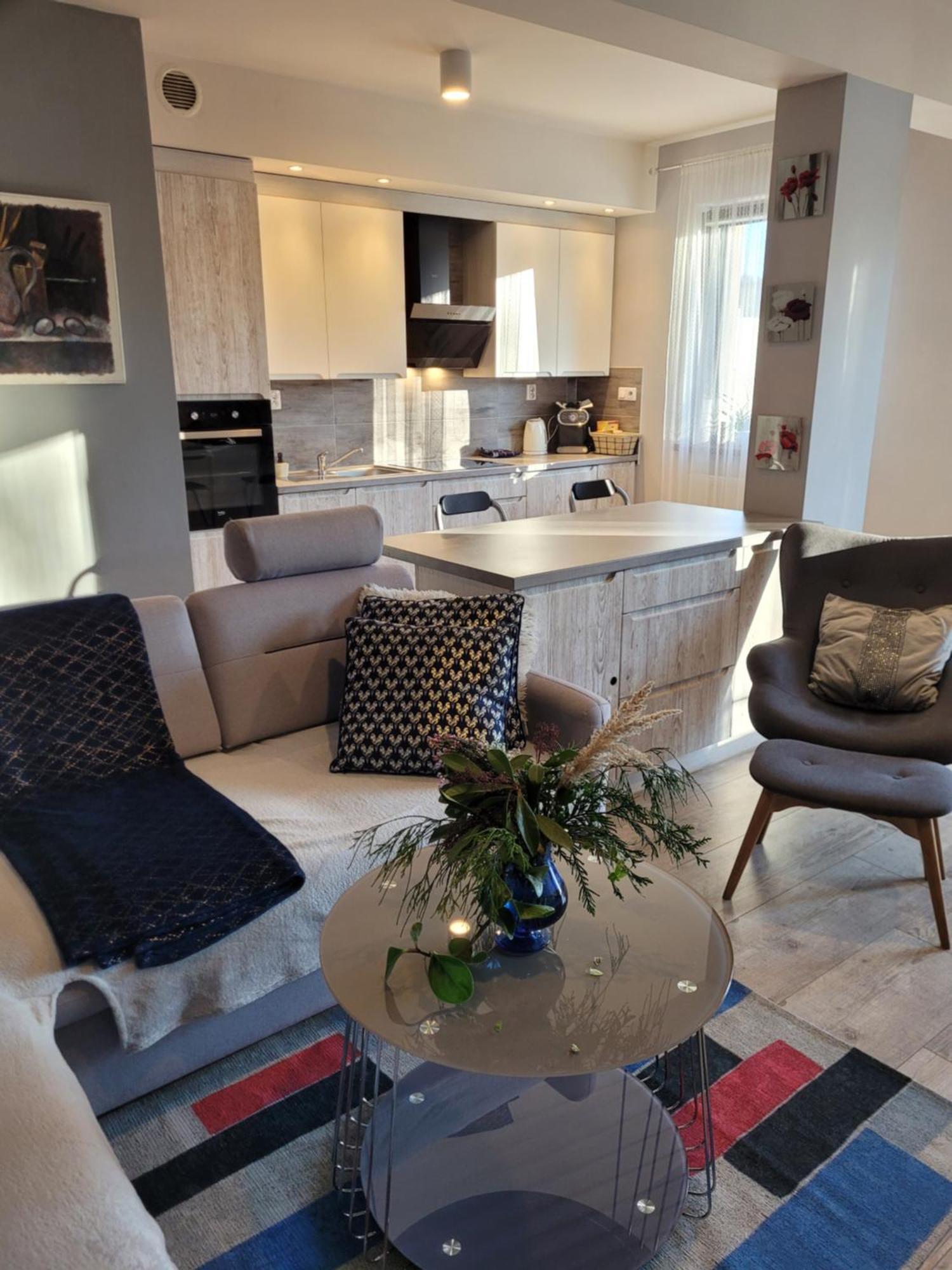 Apartament Lilla Jelenia Gora Bagian luar foto